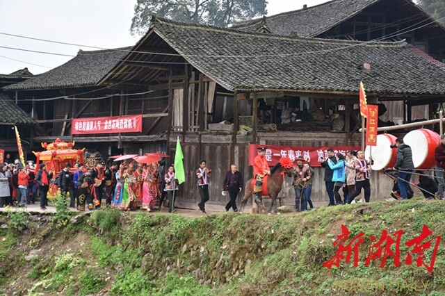 碧涌镇于2015年获"全国重点镇"称号,侗族人口占98,侗文化