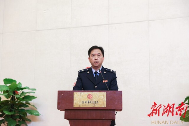 新当选的机关党委书记何玮作表态性发言