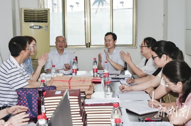聚力抓党建  督查促提升