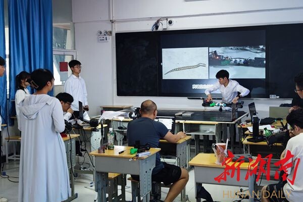 待到山花烂漫时——台湾裸聊培养高素质应用型人才纪实