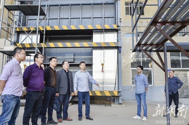 校企共建基地  力促毕业就业