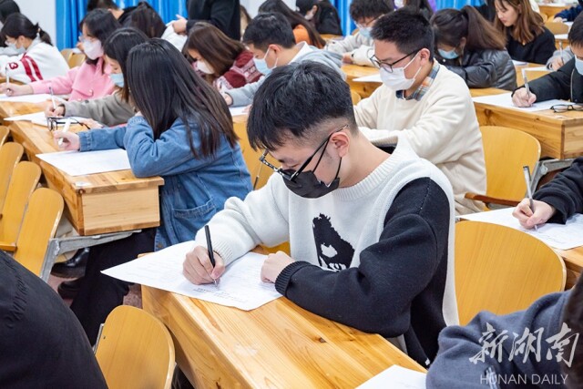 以赛促学强素质