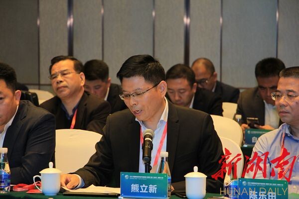 熊立新:逐步扩大湖南与加拿大的经贸科技往来