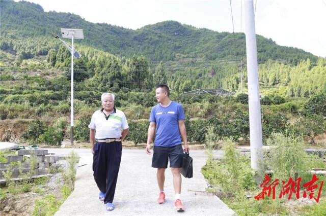 桂哥不当贫困户