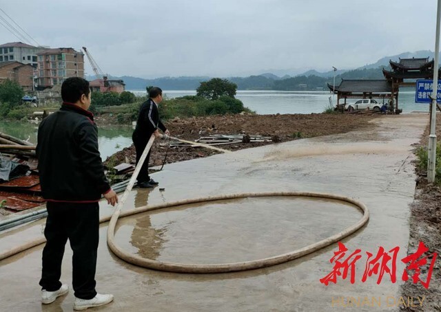 沅陵清浪乡:整治集镇环境卫生