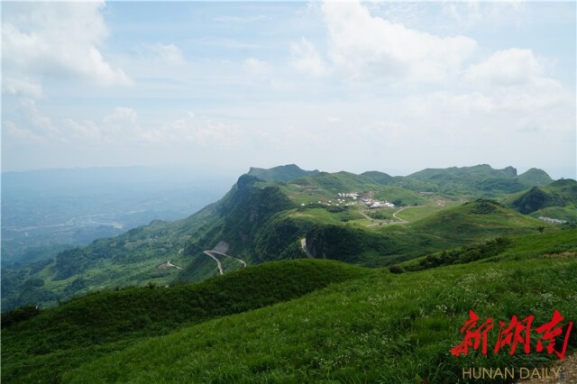 盛夏时节的八面山景区
