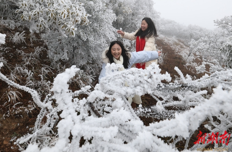 冬日通天山 风景美如画