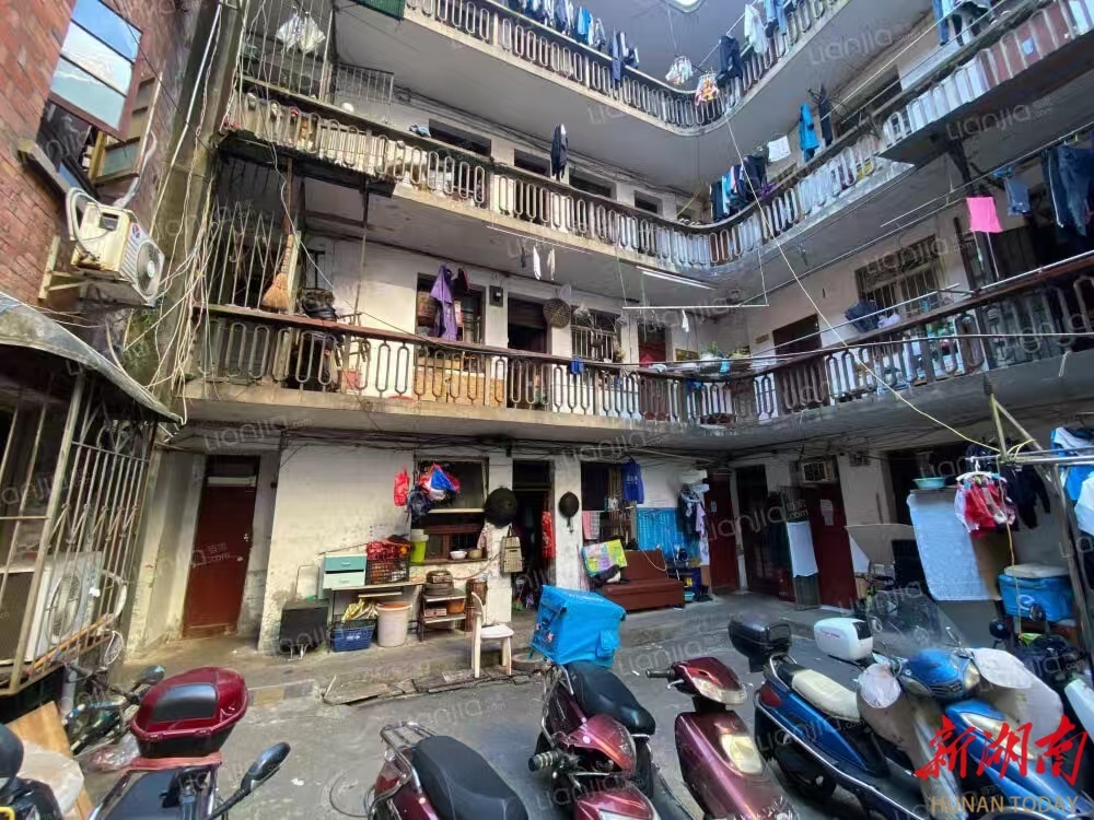 一次社区与居民的默契合作！芙蓉区首栋居民危房重建背后