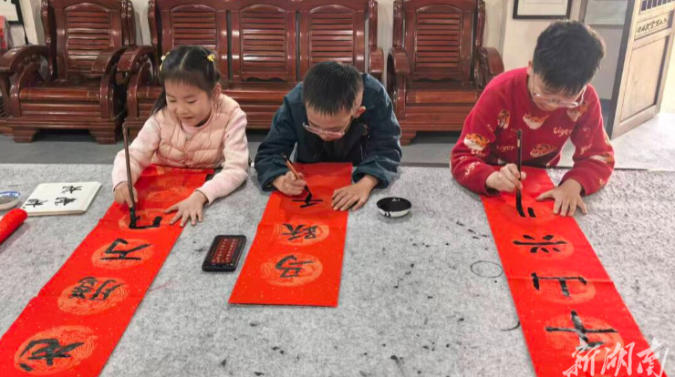 再不“晒”就晚啦！笔尖下的假期，镜头里的成长，等你来收官！