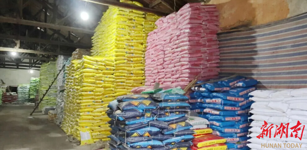 农资保障全覆盖 农技服务到田间