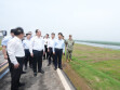 毛伟明以明察暗访方式在岳阳市检查防汛救灾工作