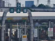 冷链货车起火，22吨香葱险遭烧毁！消防紧急救援