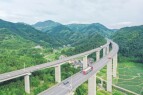 绘就路景相融新画卷