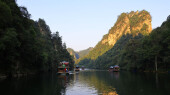 落日熔金 湖山入画