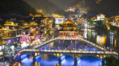 夜游凤凰古城