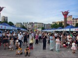 龙山县中医院举办第二届中医药文化健康夜市