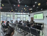 “开学第一课”：从“养老”到“养未老”，这场讲座让银发学子重新定义衰老