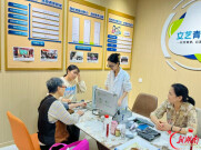 芙蓉区社区书记民情手记①｜符虹曌：拆掉柜台，把心贴在一起
