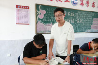 鼎城区江南中学张仙罗：一位青年班主任的教育叙事