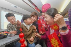 “平安旅途有我们”——记坚守春运的一线工作者