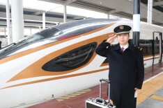 探秘动车组司机工具箱中的“秘密武器”