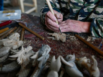 道县七旬老人 钟情龙舟56载