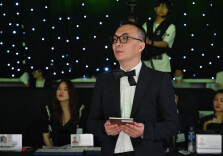 在地板上跳舞很快乐    明星导师方俊向湖南舞者发出邀请