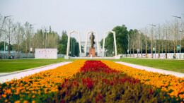 张迎春赴驻潭高校走访调研