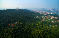 千秋浩气壮名山 纪念辛亥革命110周年