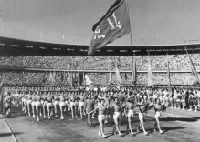 “武状元”贺龙：新中国体育事业开拓者