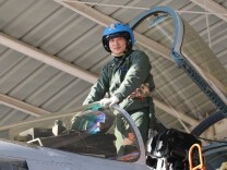 湖湘好儿郎，生就英雄胆。深切缅怀“人民英雄”、一级飞行员张超