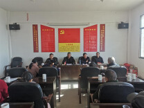 双峰县委宣传部到荷叶镇象形村宣讲六中全会精神
