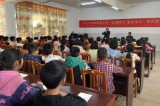 双牌：“关爱明天 普法先行”巡回宣讲活动启动