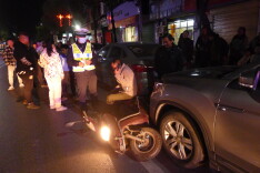 双牌：年度“酒驾王”＋无证？所幸头盔保命！