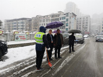 涟源多措并举应对低温雨雪冰冻灾害