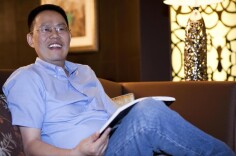 我与春风皆过客，你携秋水揽星河，周瑟瑟获评“2021年度全国十佳诗歌评论家”