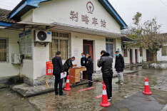 泸溪解放岩乡：疫情防控和安全生产两手抓两不误