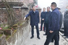 邓伟谋调研城区市容环境工作