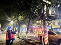雨雪冰冻脚步不歇，岳阳楼区供电公司春节保电坚守在岗