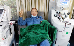 巴陵石化“献血达人”曾北岳无偿献血迎新春