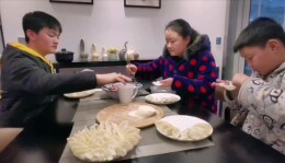 活色生香过大年｜将新年的期待，和家人一起包进饺子里