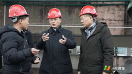 洪江市委书记郑小胡在调研企业项目复工复产时强调：全力护航企业复工复产 奋力实现一季度“开门红”