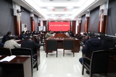 张跃斌、蔡富强调度全县产业项目建设工作