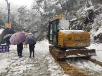 石马山街道积极应对低温雨雪天气