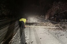 双牌公安交警：冰雪之夜的坚守