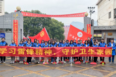 泸溪县第五中学开展“弘扬雷锋精神·守护卫生家园”河道清扫活动