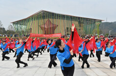 长沙第十届全民健身节广场舞展演活动走进韶山