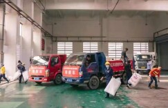 岳阳市“维权大餐”有滋有味