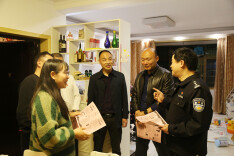 金开街道：“清楼行动”入万户 反诈宣传不停歇