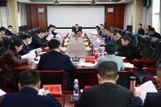 邓伟谋调度汽运物流和建筑之乡产业发展工作